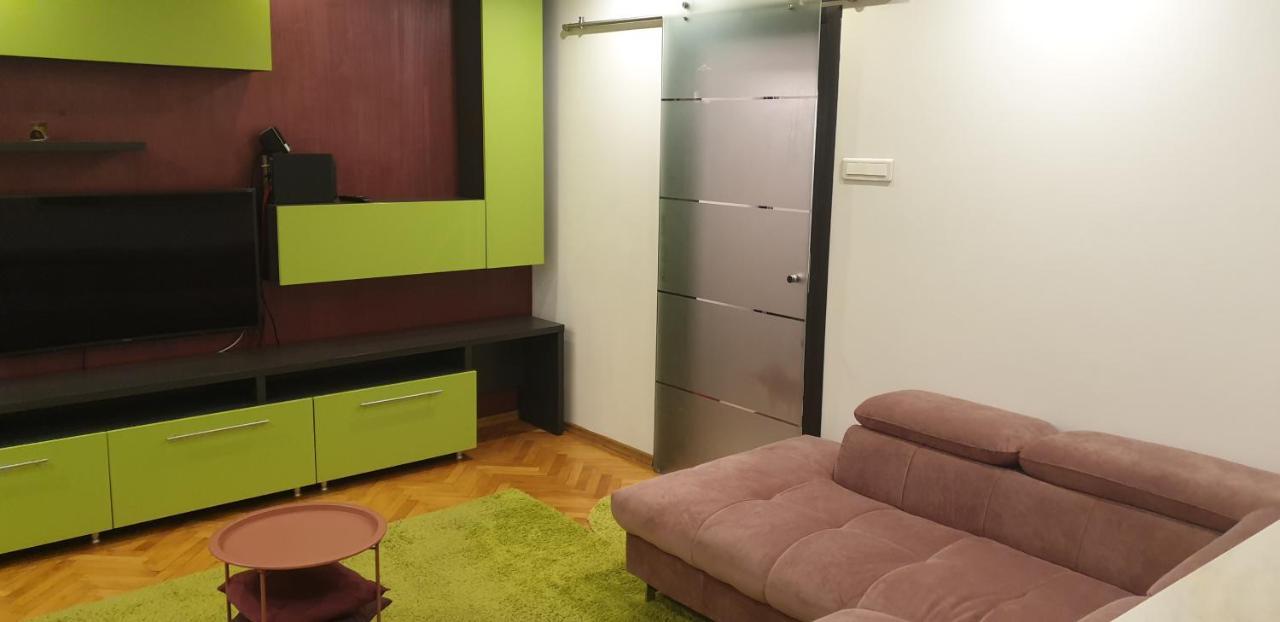 Apartmán Modern Piteşti Exteriér fotografie